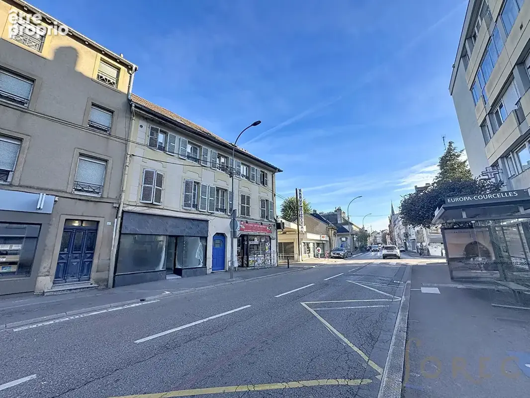 F2 avec balcon et cave Montigny Les Metz - photo 1