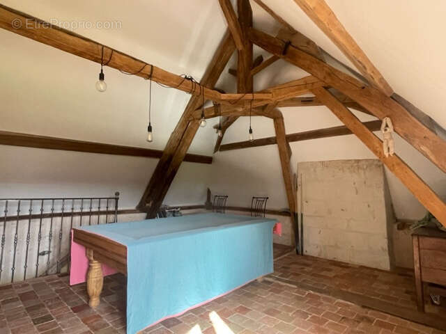 Maison à CONDE-SUR-HUISNE