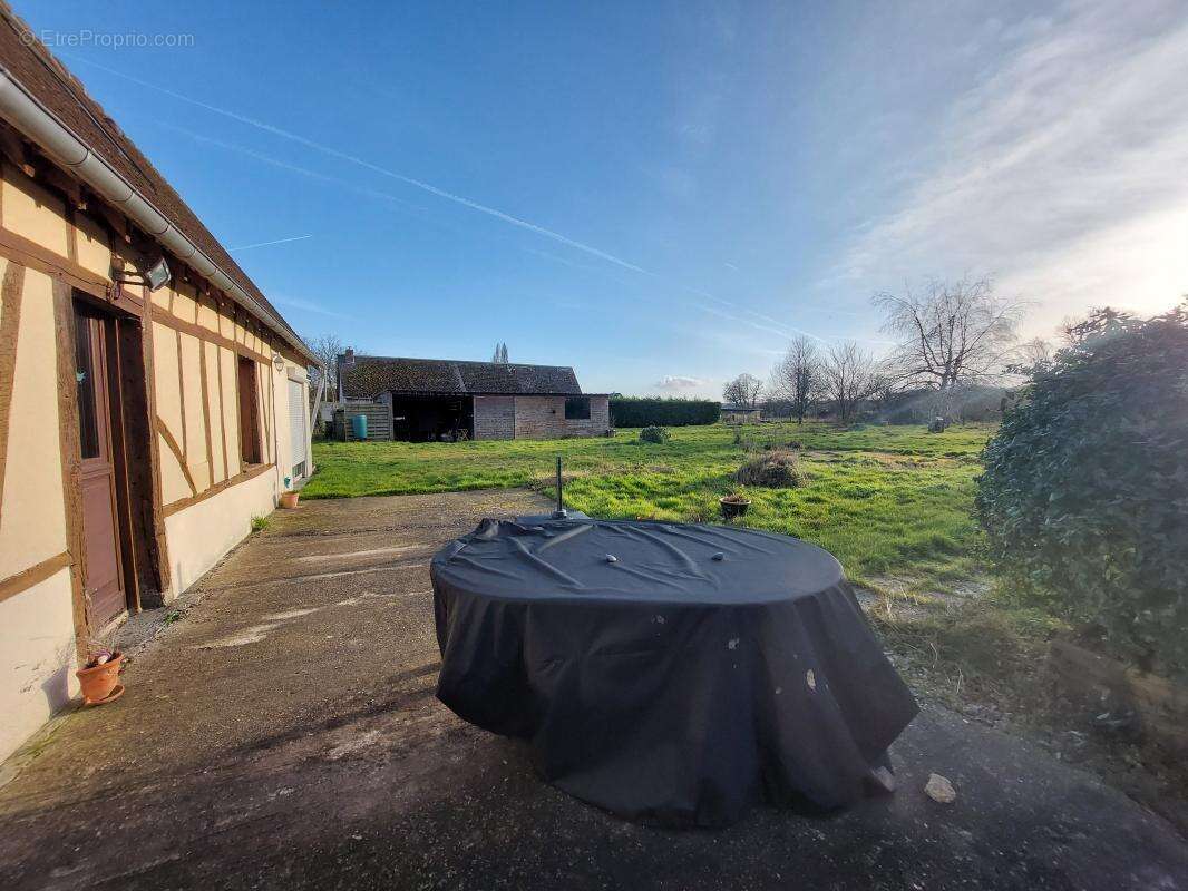 Maison à TILLEUL-DAME-AGNES