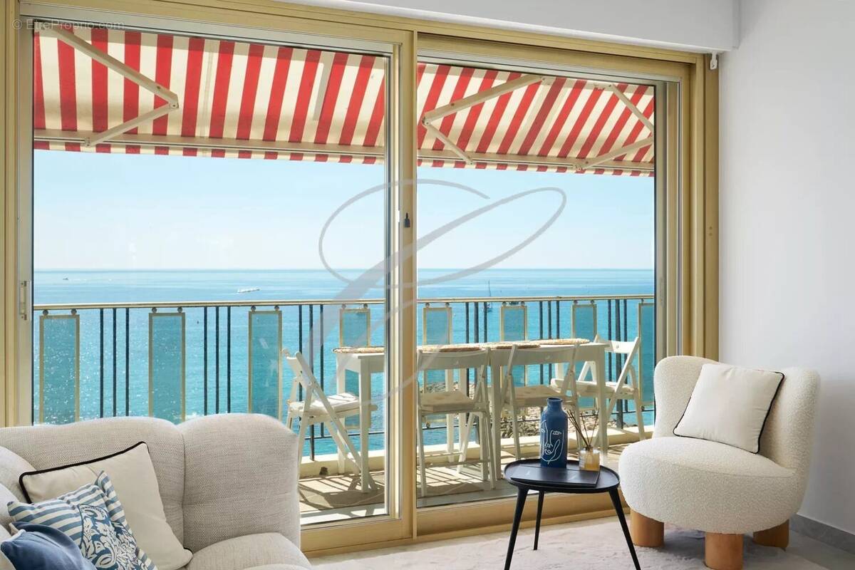 Appartement à ROQUEBRUNE-CAP-MARTIN
