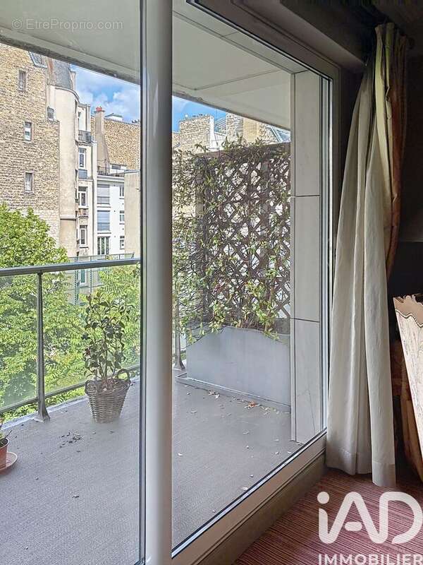 Photo 4 - Appartement à PARIS-16E