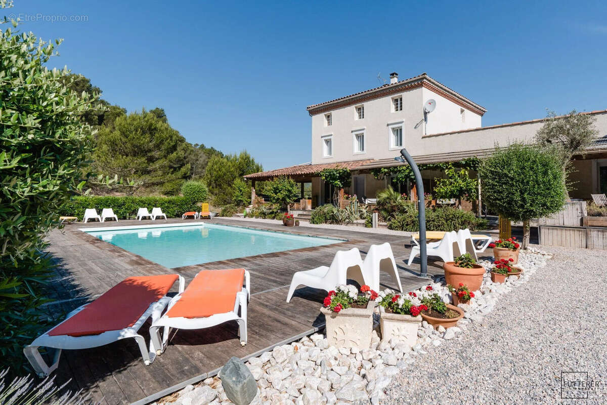 Maison à VILLESEQUE-DES-CORBIERES