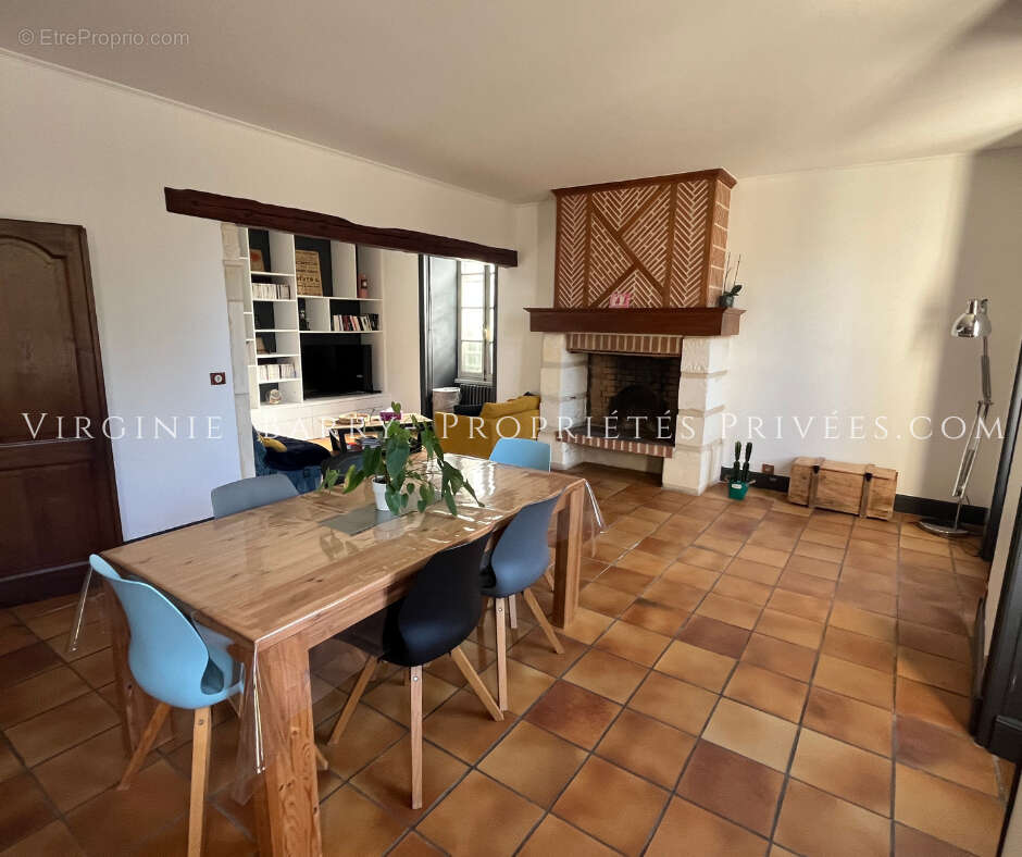 Maison à TONNAY-CHARENTE