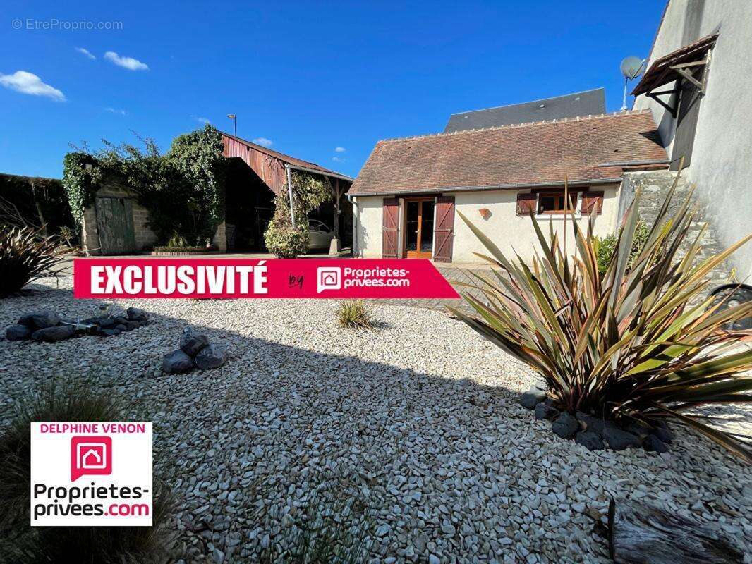 Maison à SAINT-DENIS-DE-L'HOTEL