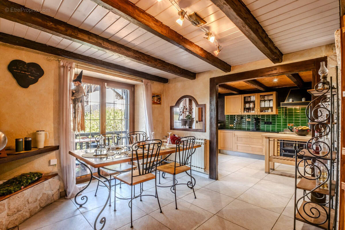 Maison 150 m² à Vetraz-Monthoux  - photo 6