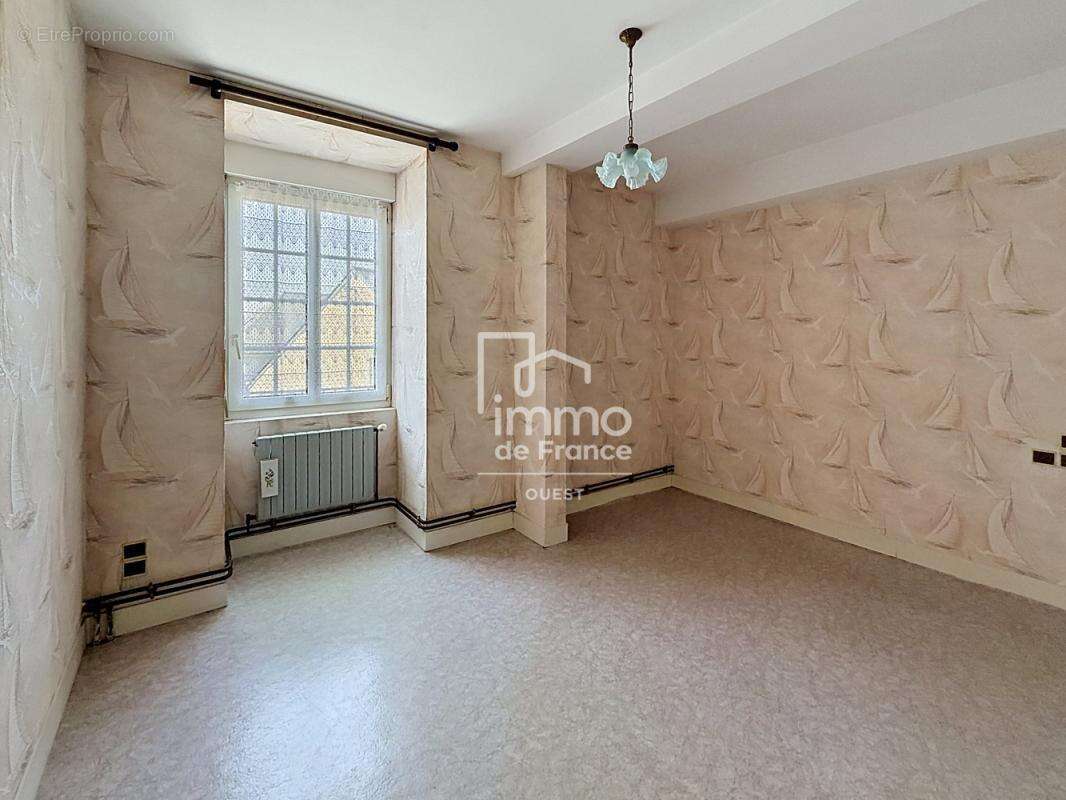 Maison Saint Georges Buttavent 7p 151 m² - photo 9