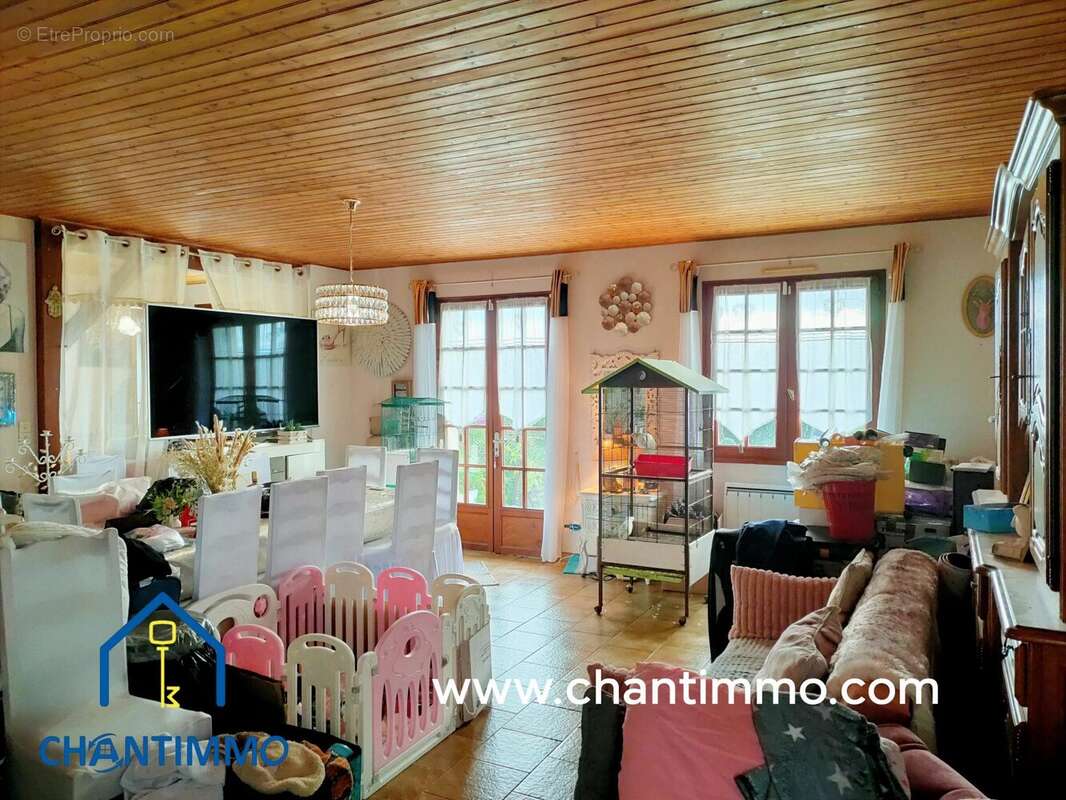 Maison à LA CAILLERE-SAINT-HILAIRE