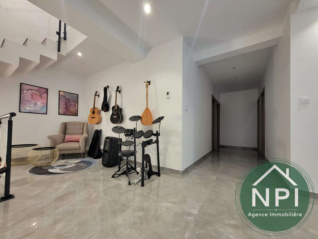 Maison à CHARTRETTES