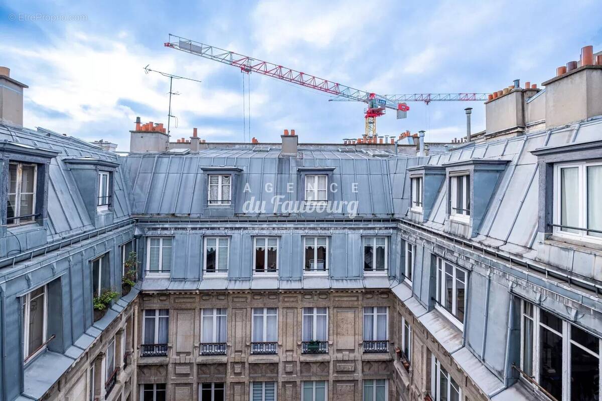 Appartement à PARIS-9E