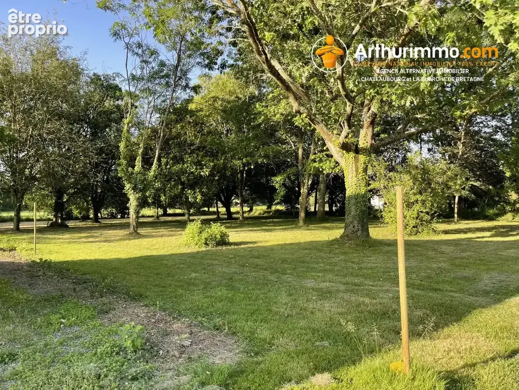 Photo Terrain à Louvigne-De-Bais au prix de 141 435€