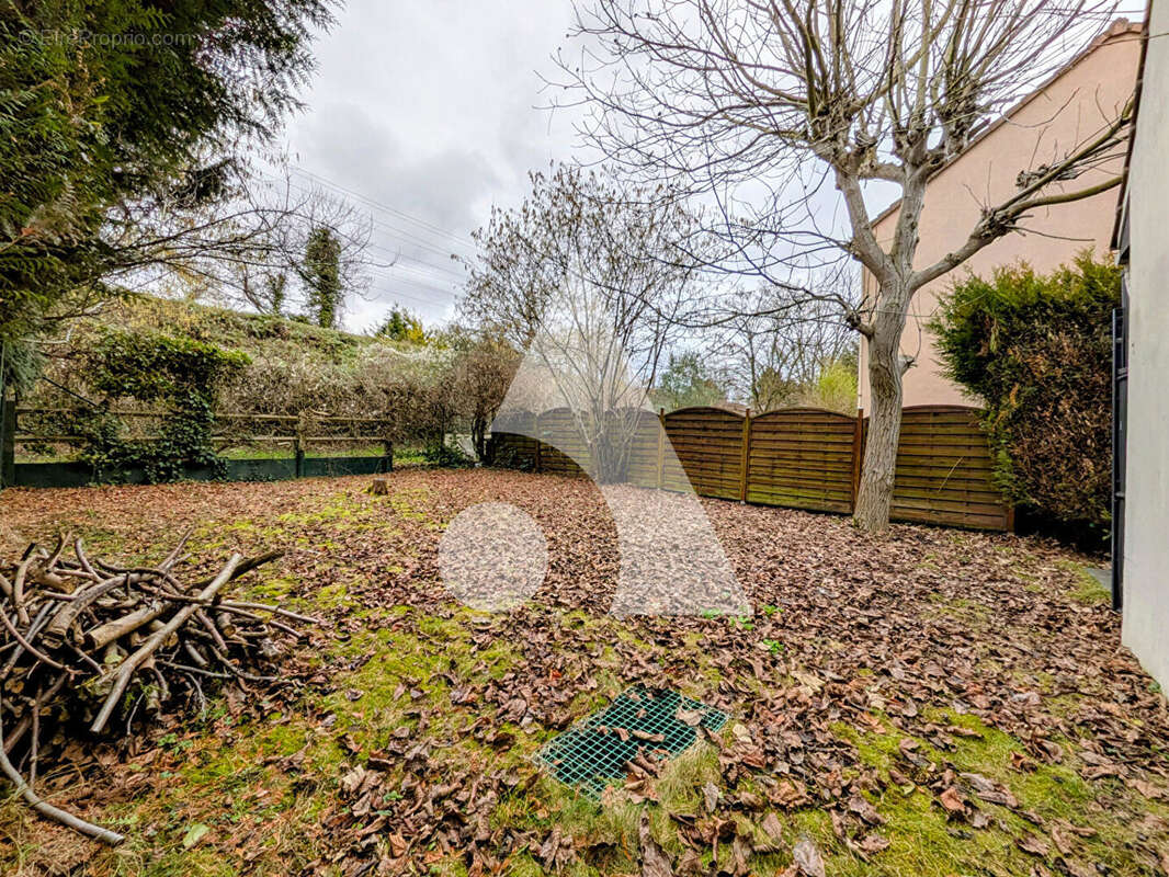 Maison à LA FRETTE-SUR-SEINE