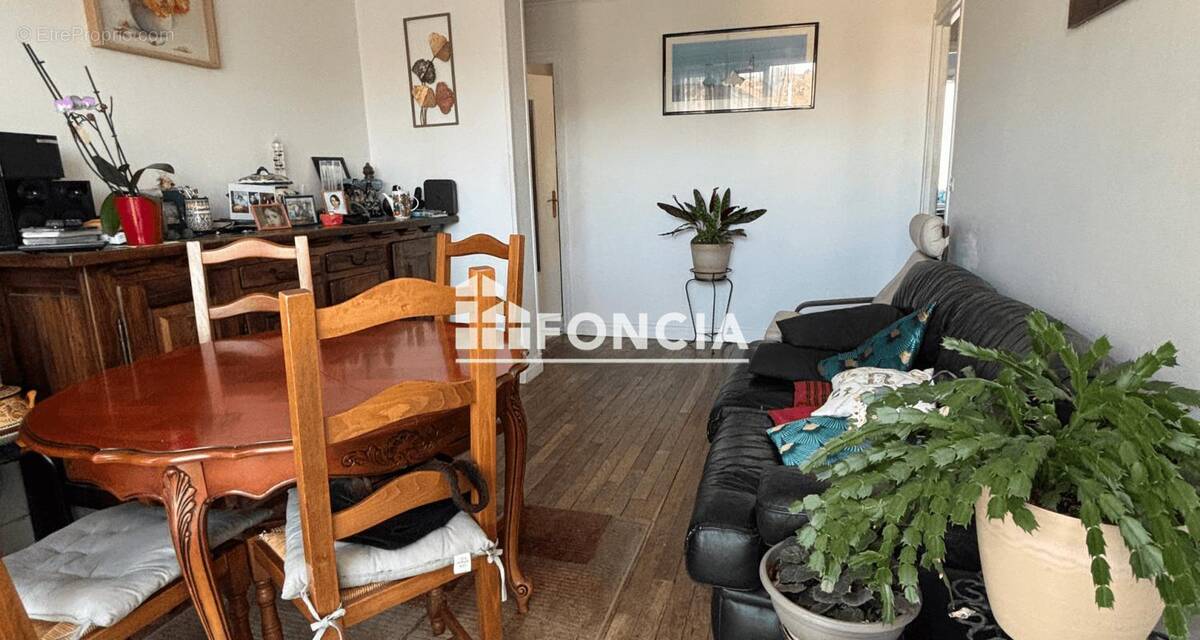 Appartement à VIRY-CHATILLON