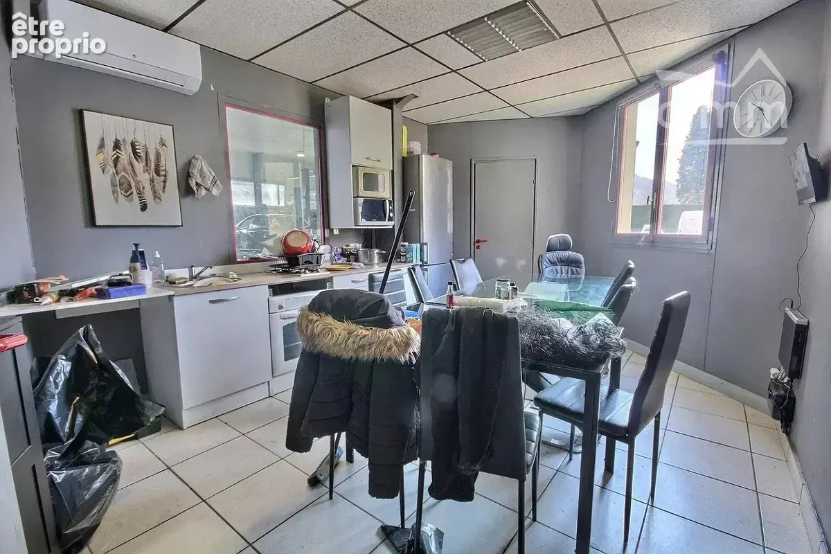 A vendre local d'activite 770 m2 / 2572 m2 la rochette 73110 - photo 8