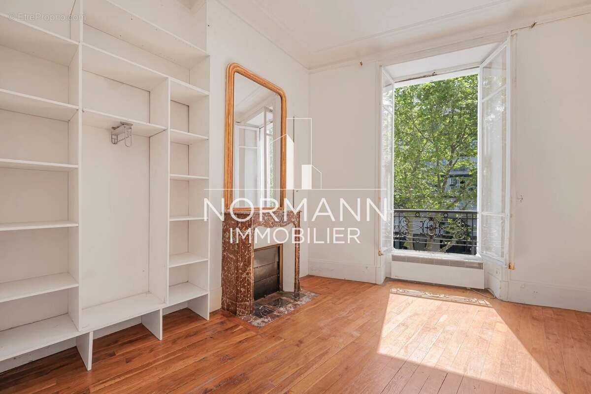 Appartement à NEUILLY-SUR-SEINE