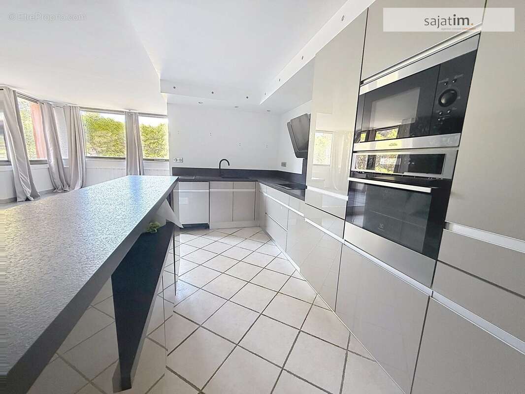 Appartement 80 m² à La Seyne-Sur-Mer  - photo 3