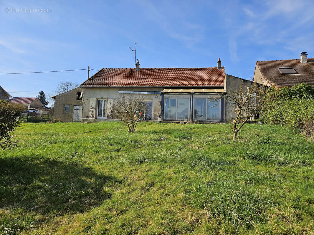 Bragny sur Saône, maison de plain pied à conforter - photo 20