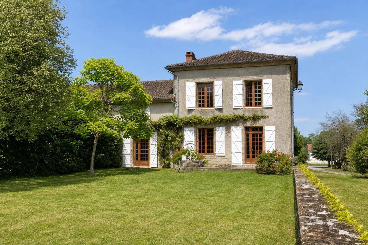 Maison à SAINT-MATHIEU