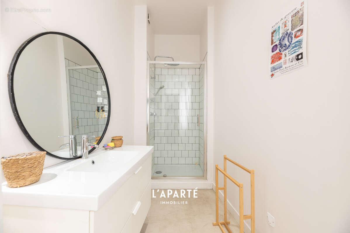 Appartement à MARSEILLE-6E