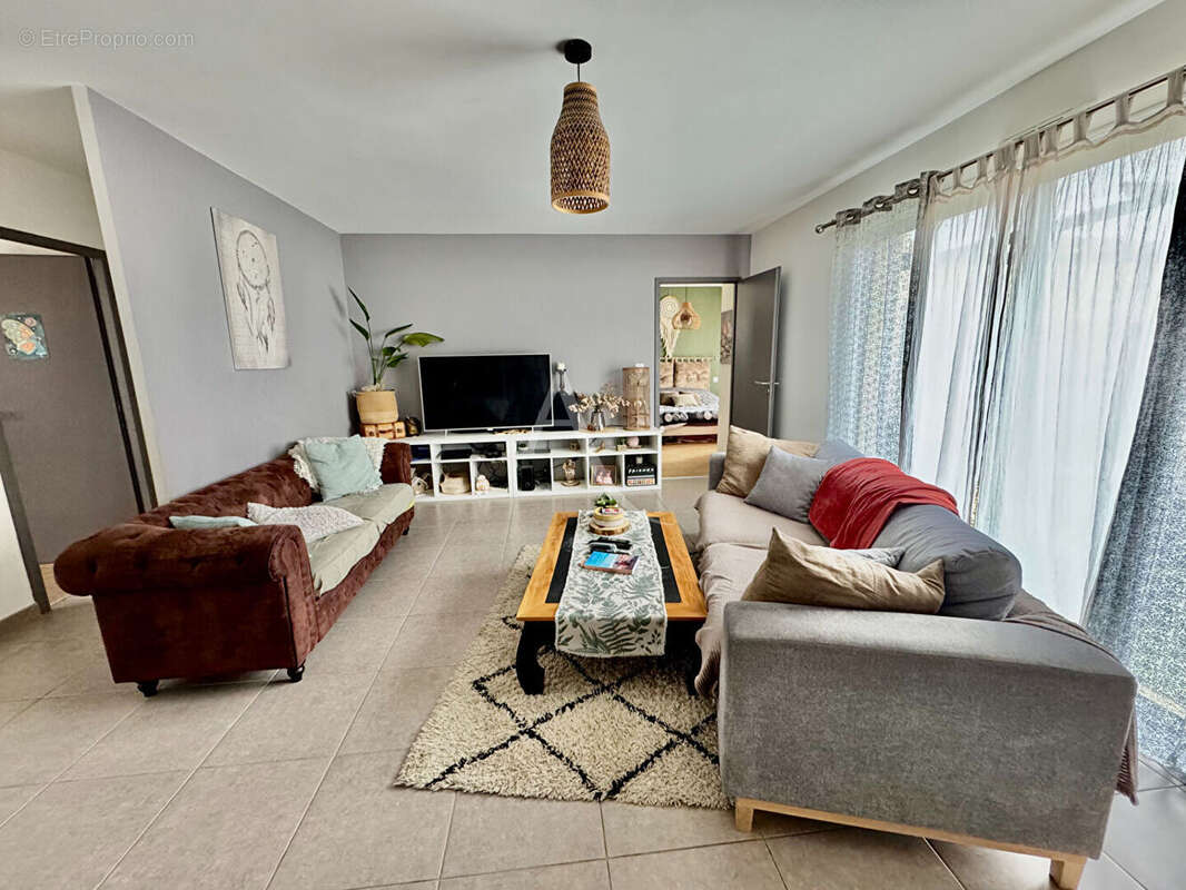 Maison à MIGNALOUX-BEAUVOIR