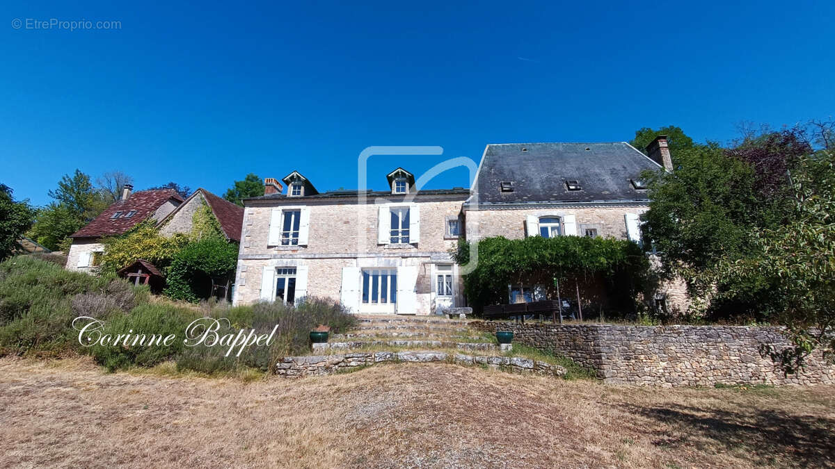 Maison à CUBJAC