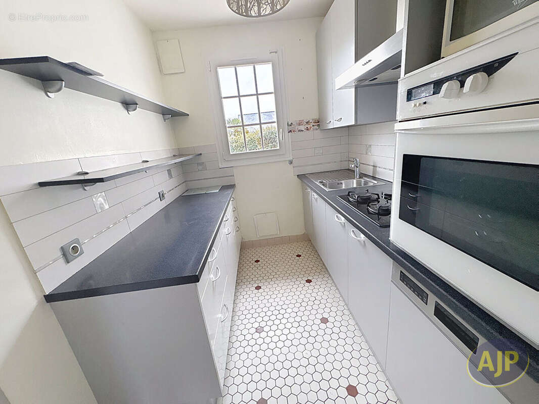 Maison à LE POULIGUEN