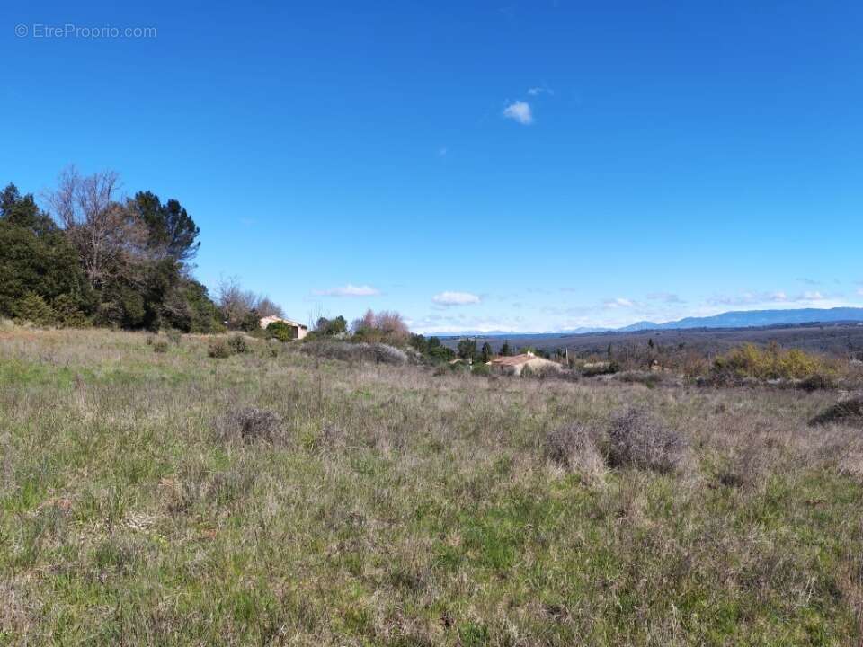 Terrain à MONTMEYAN