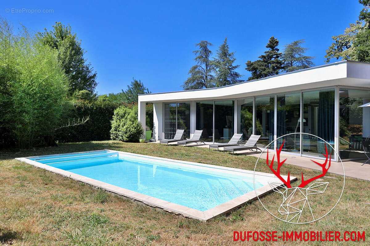 Maison à CHARBONNIERES-LES-BAINS