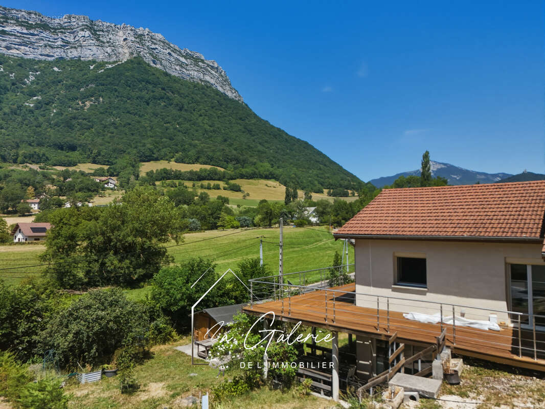 Rare a la vente belle maison situee sur saint martin le vinoux - photo 3