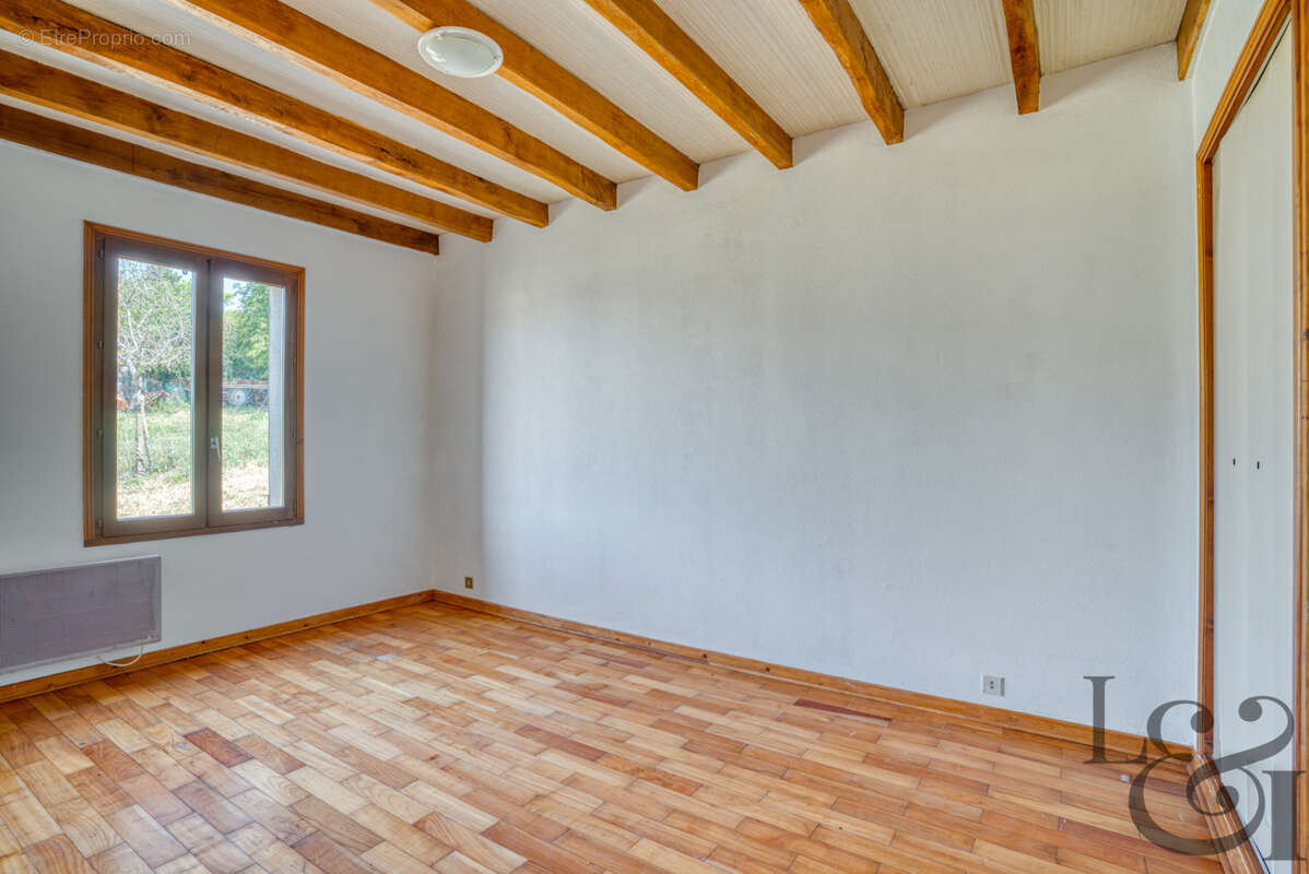 Maison à MONCLAR