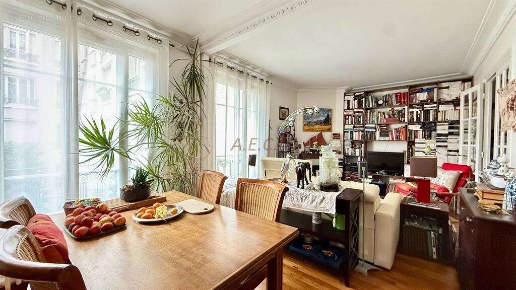 Appartement à ASNIERES-SUR-SEINE