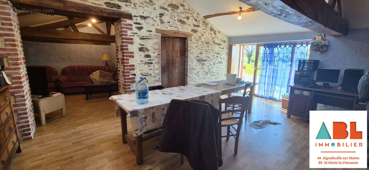 Maison à LES BROUZILS