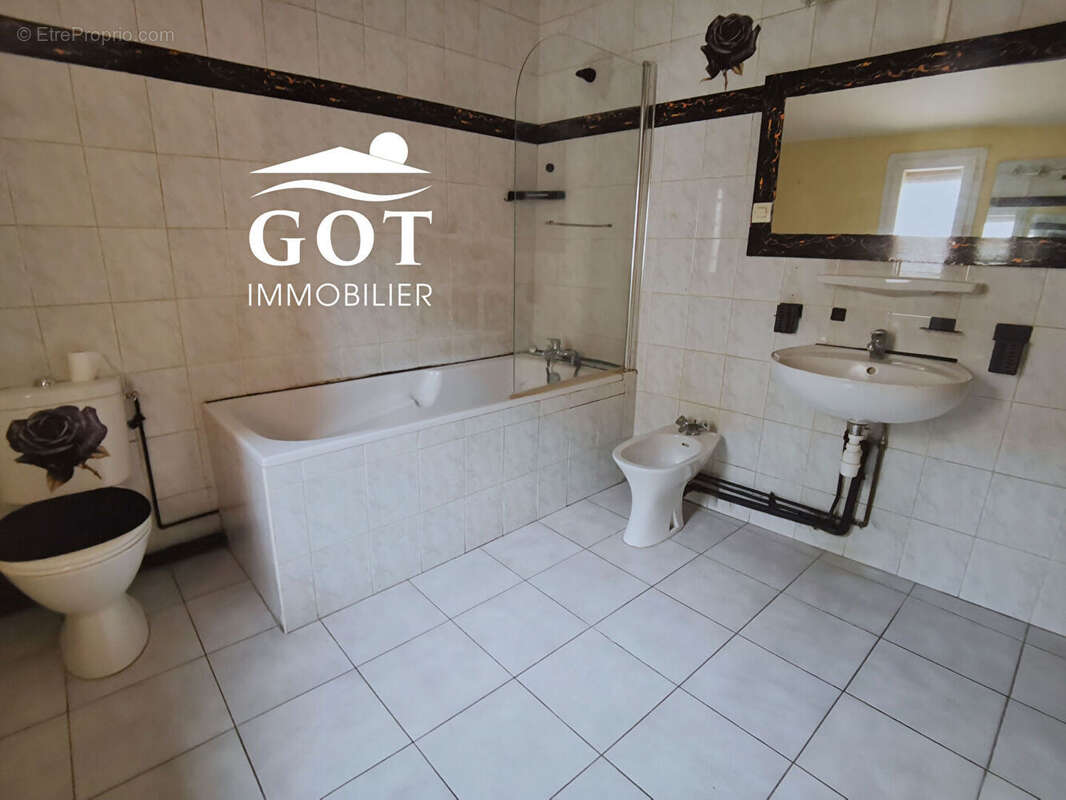 Maison à VILLELONGUE-DE-LA-SALANQUE