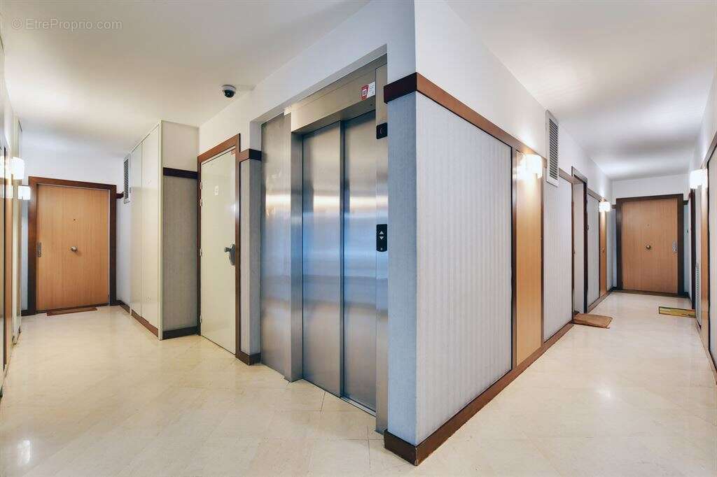 Appartement à PARIS-20E