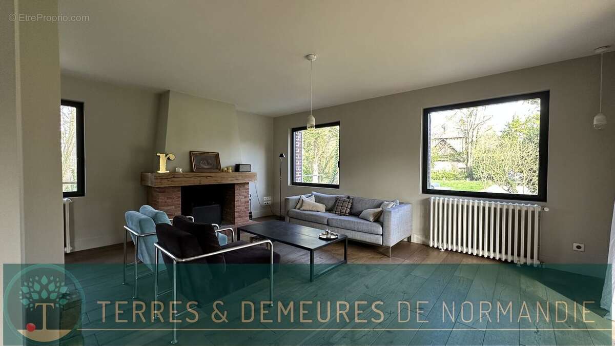 Maison à VARENGEVILLE-SUR-MER