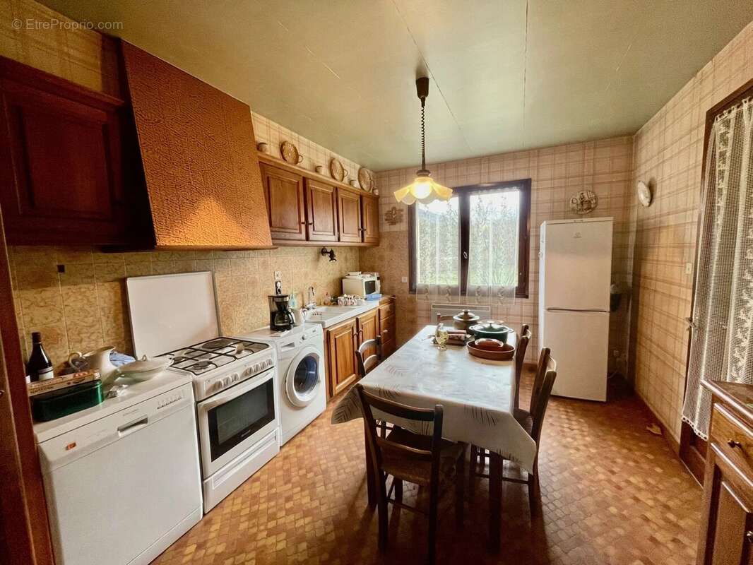 Maison à SAINT-PAUL-DE-JARRAT