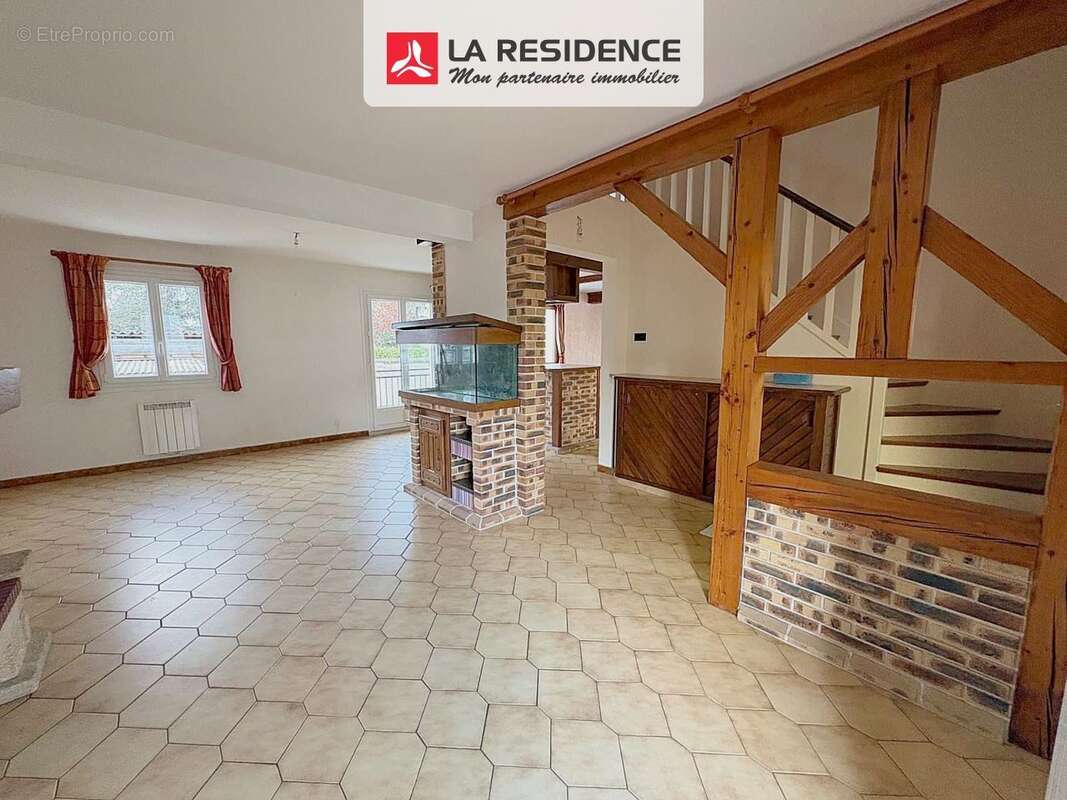 Maison à MONTIGNY-LES-CORMEILLES