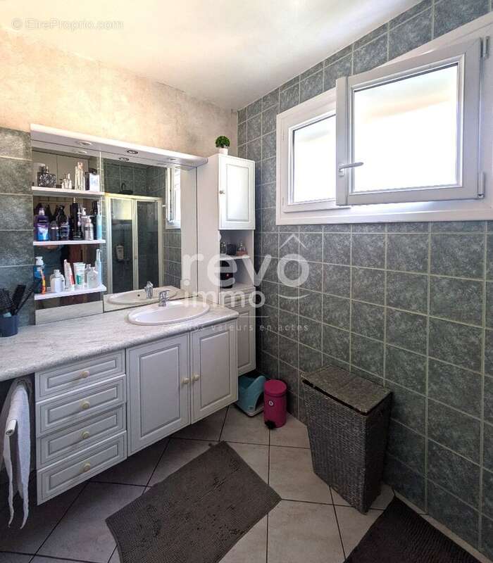 Maison à ROCHESERVIERE