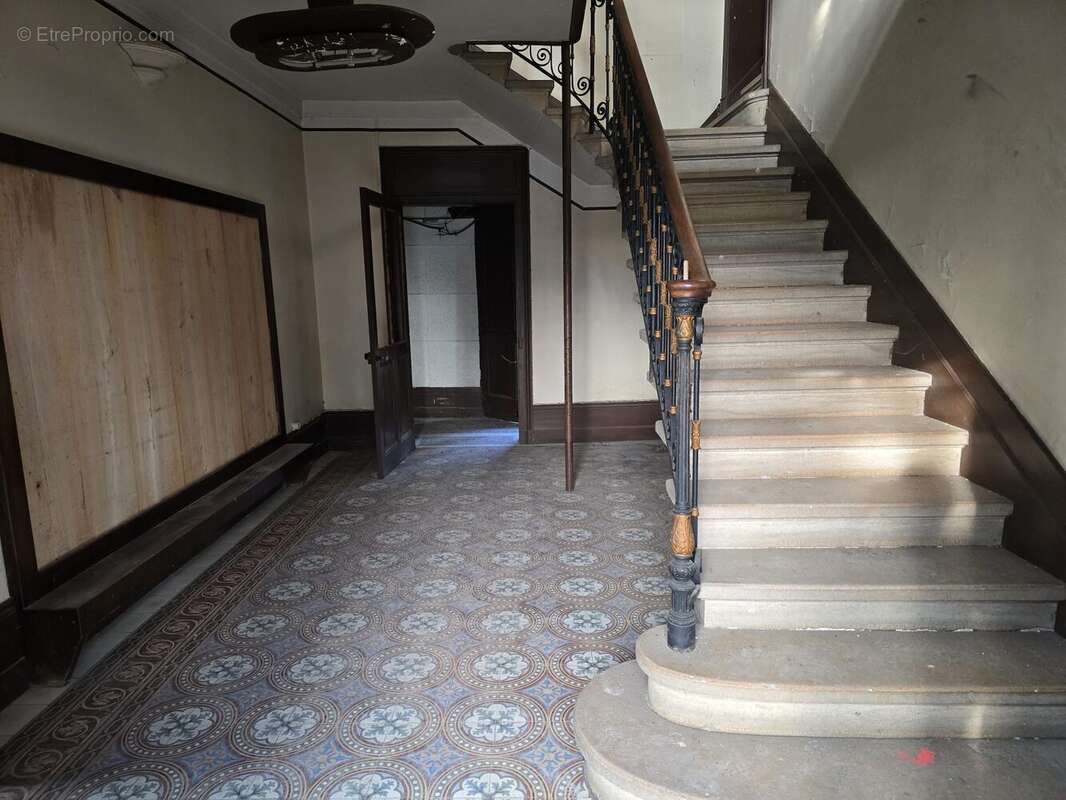 Commerce à GUEREINS