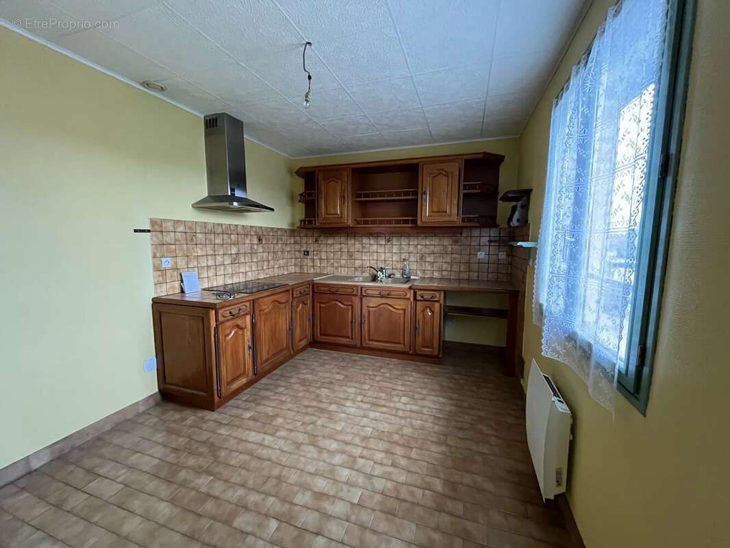 Maison à SAINT-MARCEL-LES-VALENCE