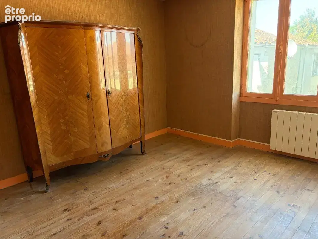 Mareuil sur lay dissais 85320 calme absolu avec tout a pied maison a rafraichir avec garage a prix fou - photo 11