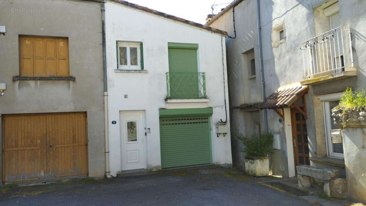 Maison à CAMPAGNE-SUR-AUDE