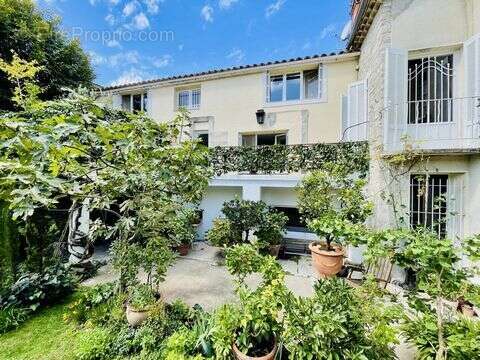 Maison à AVIGNON