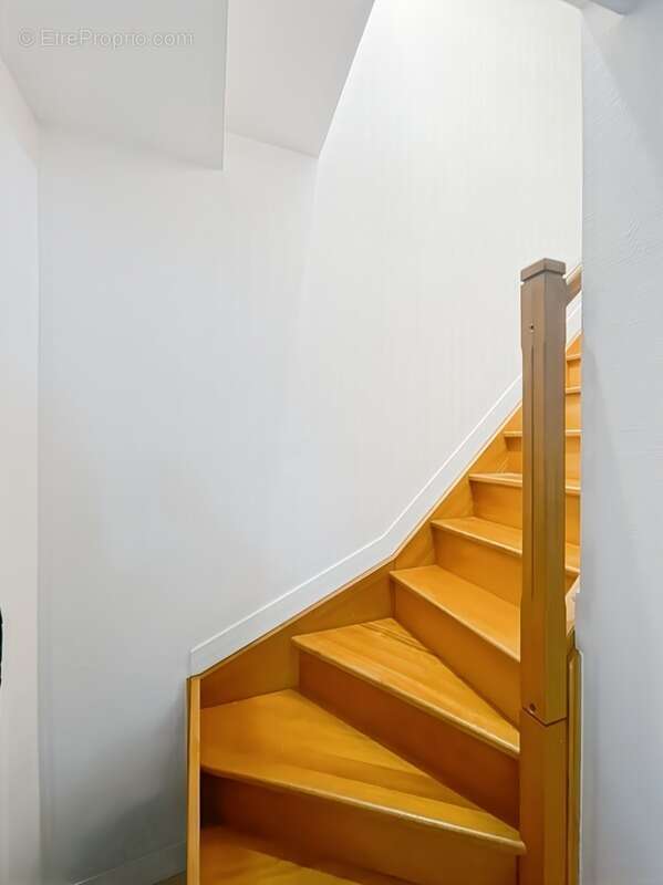 Appartement à SALLES-SUR-MER