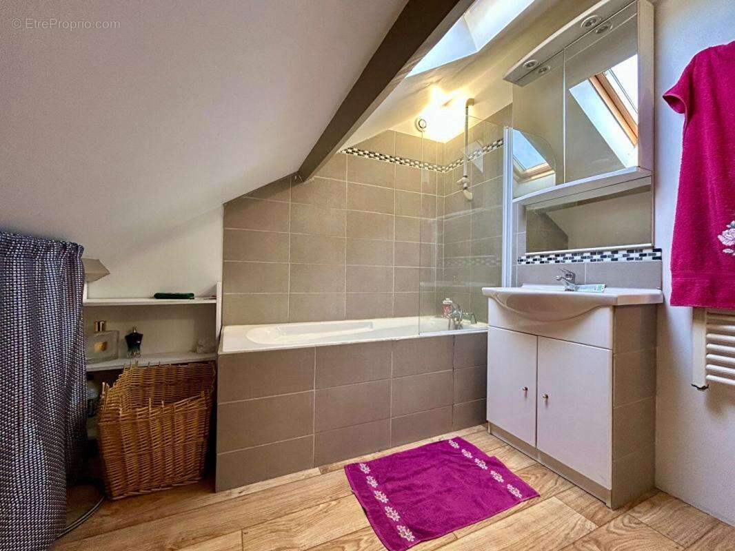 Maison à LA MONTAGNE