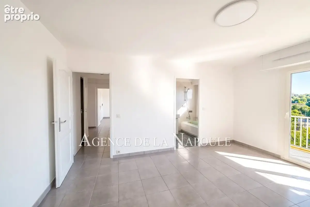Appartement 2 pièces 45 m² à vendre à Mandelieu-La-Napoule (06210) - photo 9