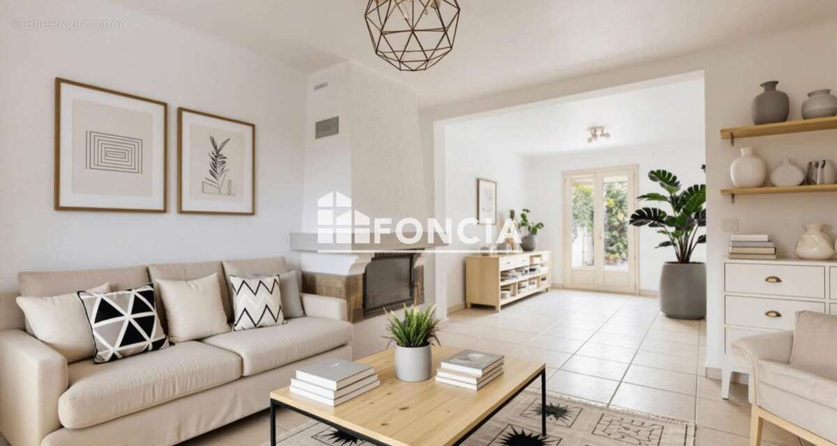 Maison à LE THILLAY