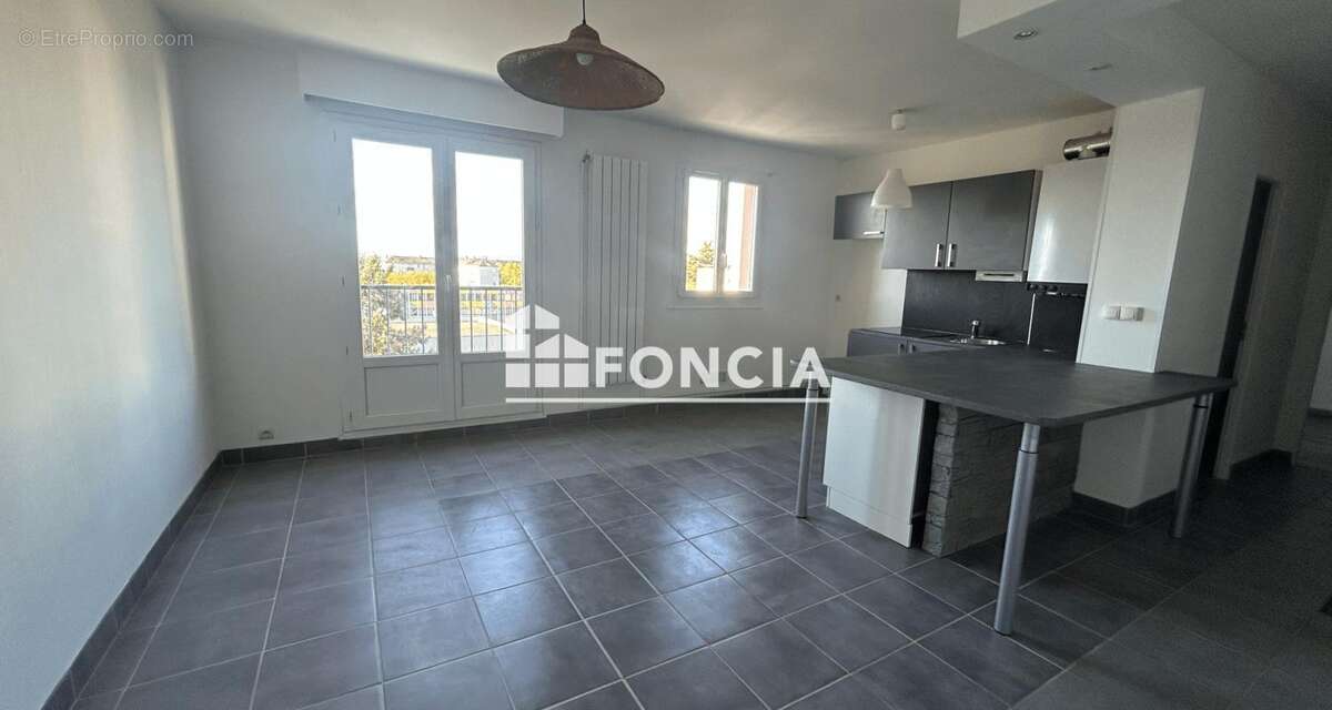 Appartement à LUCE
