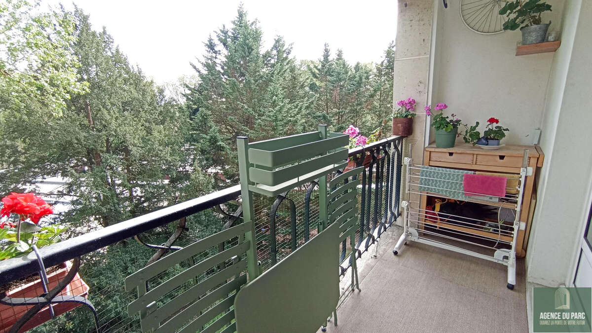Appartement à VILLE-D'AVRAY