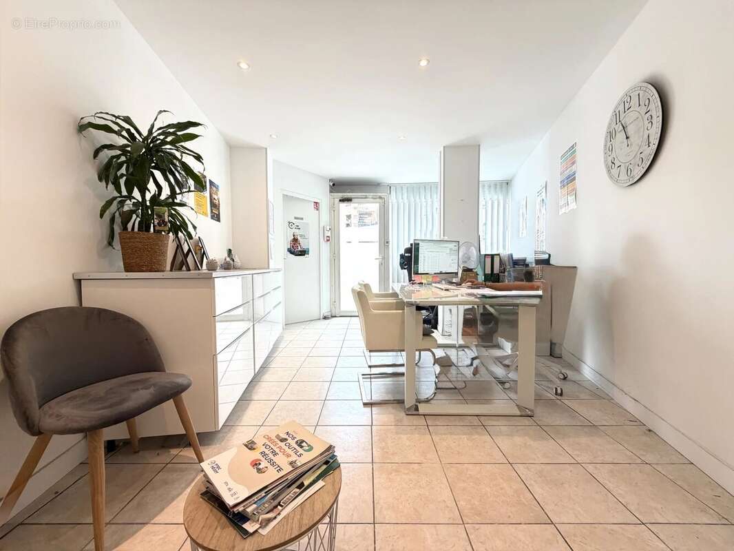 Appartement à VALLAURIS