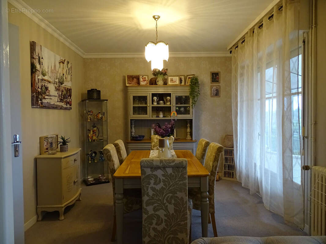 Maison à MAEL-CARHAIX